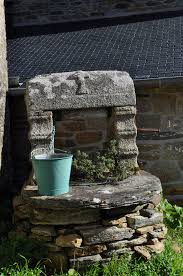 Ancien Puits Breton Puits Idees Jardin Deco Jardin