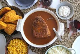 Remove from frying pan and place onion, garlic and roast in a 5 or 6 quart crock pot. Slow Cooker Crockpot Roast Beef And Gravy A Pretty Life In The Suburbs