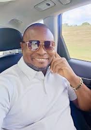 Upists those of u who hate Weah for no reason just know that your hate  against Weah is like the way water can't do nothing to rock. Bcus Weah is a  man