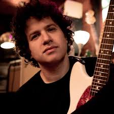 Interactive listening experiences with Myxstem