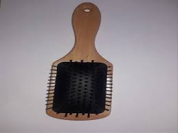 Look for a brush with a metallic core to help hold and then distribute heat from a blow dryer onto hair. Rectangular Wooden Hair Brushes Rs 325 Piece Aarogyaa Id 22668924273