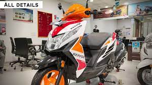 Flashy and fierce it's time to set the streets on fire. Honda Dio Bs6 Repsol Edition Full Walkaround Review 2020 Price And Changes Youtube