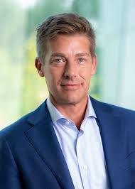 Doug Levering's Instagram, Twitter & Facebook