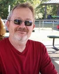 Bruce Deterding's Instagram, Twitter & Facebook