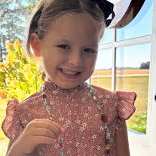 After 25 years, Drs. Michael Trautman and Diane Lorant are leaving Riley,  turning their attention to alpacas, art and bees. Read their story via the  link in our bio. #RileyHospital