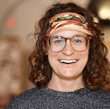 Liz Wilcox's Instagram, Twitter & Facebook