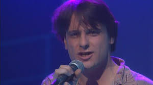 Een lijflied voor losers": waarom 'Mia' van Gorki 10 jaar na de dood van  Luc De Vos nog altijd een tijdloze klassieker is