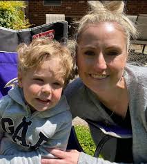 I am Lauren, a single mom trying to raise kind kids and keep her dreams  alive. Contact: 👉 https://cutt.ly/RrJQQmH3