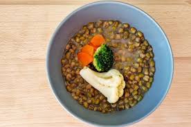 La soia contiene anche iso f lavonoidi ai quali è riconosciuta un'azione contro il colesterolo, mentre la presenza di fitoestrogeni è di supporto alla produzione ormonale femminile tanto da contrastare efficacemente. Zuppa Di Fagioli Azuki Verdi Matematica In Cucina Matematica In Cucina
