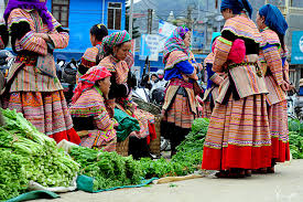 Hmong people in vietnam is one of the most crowded ethnic groups with the population of about 560,000 people living mostly in mountainous areas like lao cai, ha giang, lai chau H Mong Ethnic Group Vietnamese People