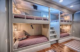 22 Cool Designs Of Bunk Beds For Four Home Design Lover Planirovki Spalni Dvuhyarusnye Komnaty Ekonomyashie Mesta Krovati
