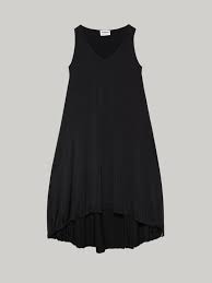 Tante proposte da scoprire e mixare e uno stile tutto nuovo da vivere. Vestiti E Abiti Da Donna Taglie Comode Fiorella Rubino Com
