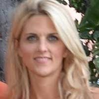 Amy Howarth's Instagram, Twitter & Facebook