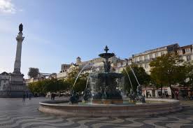 Die burg ist die älteste sehenswürdigkeit in lissabon. Der Perfekte Lissabon Sehenswurdigkeiten Rundgang Praktische Tipps Reiseblog Urban Meanderer
