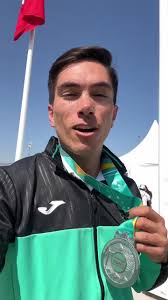 Jorge Luis Martínez: Medalla de Plata en Patinaje de Velocidad en Santiago  2023