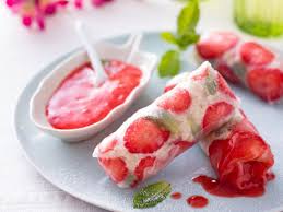 Recette Rouleaux De Printemps Aux Fraises Et Coulis Menthole Ingredients 4 Personnes 500 G De Fraises 8 Recettes De Cuisine Rouleau De Printemps Recette