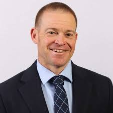 Scott Mcilnay's Instagram, Twitter & Facebook