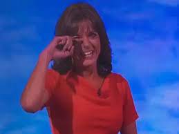 Louise's first job was as a researcher for children's bbc. Hilarious Moment Bbc Weather Presenter Descends Into Uncontrollable Fit Of Giggles Live On Air Mirror Online