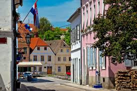 Fifa.com users have voted james rodriguez's first effort against uruguay as their goal of the 2014 fifa world cup brazil. Ø£Ø´Ù‡Ø± Ù…Ø¯Ù† ÙƒØ±ÙˆØ§ØªÙŠØ§ Ø§Ù„Ù…Ø³Ø§ÙØ±ÙˆÙ† Ø§Ù„Ù‰ Ø§ÙˆØ±ÙˆØ¨Ø§