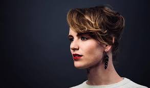 Maria Peck's Instagram, Twitter & Facebook