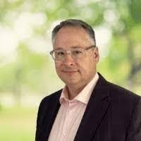 Stephen Huck's Instagram, Twitter & Facebook