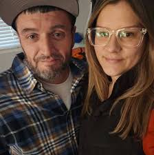 What cabins with private hot tubs are available near Detroit for September  13-15?