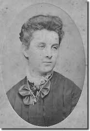 Grace Brown's Instagram, Twitter & Facebook