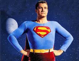 Man of steel filmi için kollar sıvandı. Cat De Mult SeamÄƒnÄƒ Actorii Din Filmele Superman Cu Personajul Din Banda DesenatÄƒ Divertisment Vedete Eva Ro