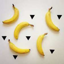 La Banana Contiene Una Discreta Quantita Di Carboidrati E Ricca Di Fibre Vitamina C E Potassio Da Sottolineare Che Non Contiene Grass Banana Art Food Banana