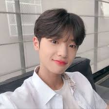 Foto cowok ganteng dan keren anak smp 29 orang ganteng sintesa pria sholeh kece dan keren tampan 3 cowok facebook cakep babyface a. X1 X You X1 Dongpyo Dongpyo X1 Dongpyo Selca
