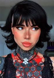 Kimberly Darville's Instagram, Twitter & Facebook