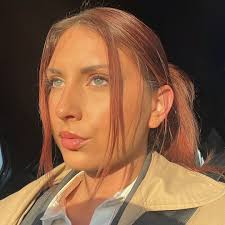 Ellie Dalton's Instagram, Twitter & Facebook