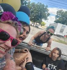 Courtney Windham's Instagram, Twitter & Facebook