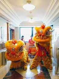 Tarian singa yang dimain kan oleh bekas pelajar smk chong hwa wei sin sempena tahun baru cina di pejabat manis fm. Tarian Singa Cina Tradisi Tahun Baru Keberuntungan Tarian Asia Festival Kinerja Musim Bulan Pikist