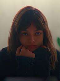 Emma Mackey: Actress Insights and Performances