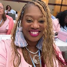 Sheena Gaines's Instagram, Twitter & Facebook