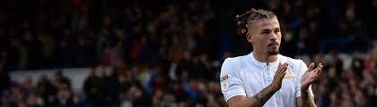 A shoulder injury sustained on the final day of the season looked like it might've shattered phillips' chances. Kalvin Phillips Named In Gareth Southgate S England Squad Leeds United