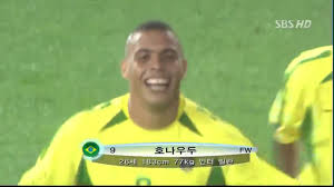 During the 98 world cup i wanted to shave my head completely but my mother didnt allow it so i just did a buzz cut. Ronaldo S 2 Goals At World Cup Final 2002 Youtube