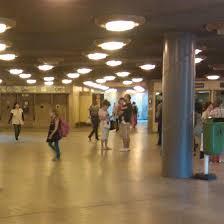 It is located beneath a busy intersection, the most important public transport hub in újpest. Iv Kerulet Ujpest Nemzeti Dohanybolt Ujpest Kozpont Metroaluljaro