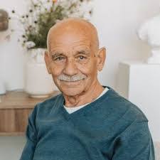 Leo Chastain's Instagram, Twitter & Facebook