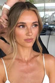 Ashleigh Wolf's Instagram, Twitter & Facebook