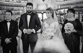 Muzica populara cu irina loghin! Irina Loghin È™i A MÄƒritat Fiica De 40 De Ani Irinuca A Fost O MireasÄƒ SuperbÄƒ Foto Ea Md