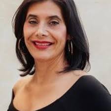 Elizabeth Campos Layne