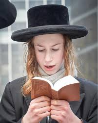 Thanks to Yo La Tengo and Sun Ra Arkestra for again providing a wonderful  end to this year's Hanukkah celebration. As you may know, YLT have hosted a  Hanukkah celebration each night