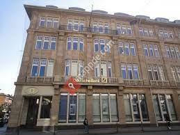 Zu jeder filiale bekommen sie per klick weitere informationen zur lage und dem aktuellen angebot. Deutsche Bank Filiale Wiesbaden