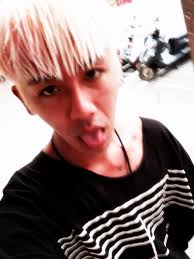 鼓鼓- 對不起，我中毒了。腫成豬頭。