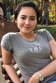 Bigo live ganti baju pamer susu. Baju Ketat Nampak Cloudy Girl Pics