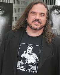 Cal Wallace's Instagram, Twitter & Facebook