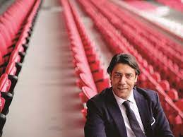 Icons rui costa benfica simulator completed. Rui Costa Foi O Presidente Do Benfica Que Disse Que Eu Um Dia Seria O Seu Sucessor Weekend Jornal De Negocios
