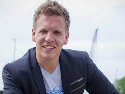 Jamescookevlogs jamescookevlogs support the vlog on patreon: James Cooke Neemt Opvallend Besluit Na Hevige Kritiek Het Is Van Moeten Showbizz 24
